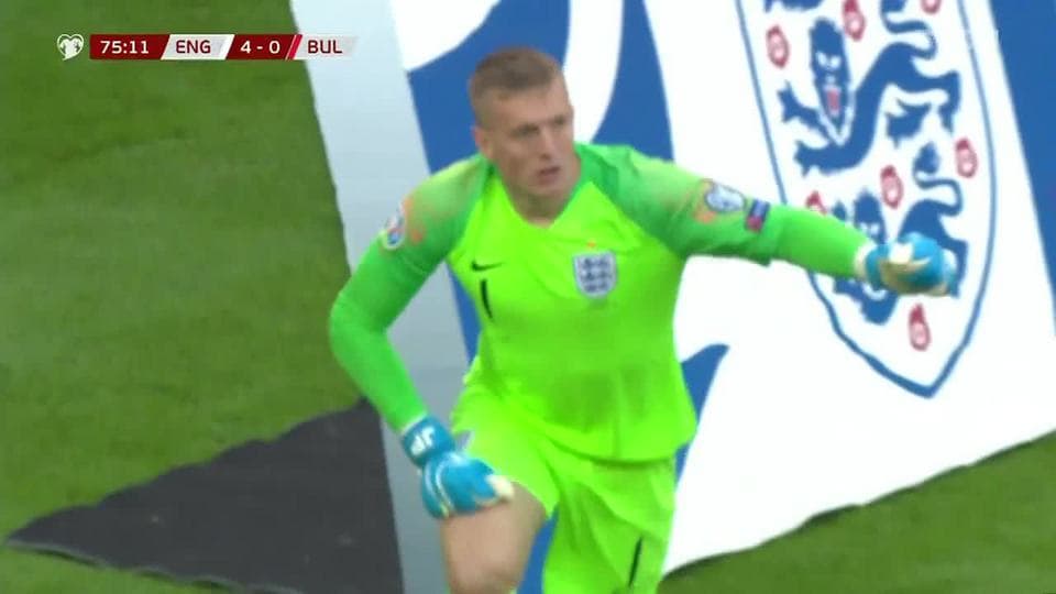 Tiro de esquina para Bulgaria