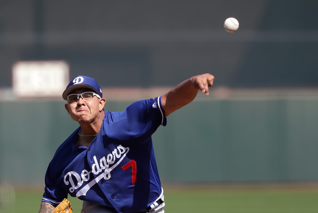 Para darle espacio en el roster a Urías, el jardinero Kyle Garlick fue enviado a la sucursal de Triple-A en Oklahoma City.