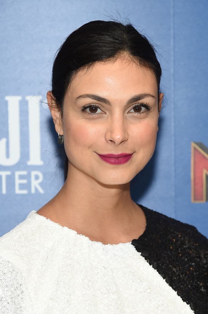 A pesar de su escaso éxito de audiencia, gracias a su ferviente club de seguidores se fue convirtiendo en una serie de culto y, en el año 2005 el propio Joss Whedon adaptó la serie a la gran pantalla con la película "Serenity", en la que contó exactamente con el mismo reparto.
<br>