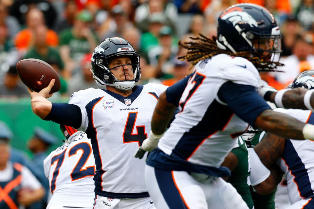 <b>20) Denver Broncos (2-3).</b> Fans de los Broncos, tápense los ojos: la defensa de Denver permitió 14 yardas por acarreo a Crowell el domingo y mas de 500 yardas totales. La ofensa, apestó también.