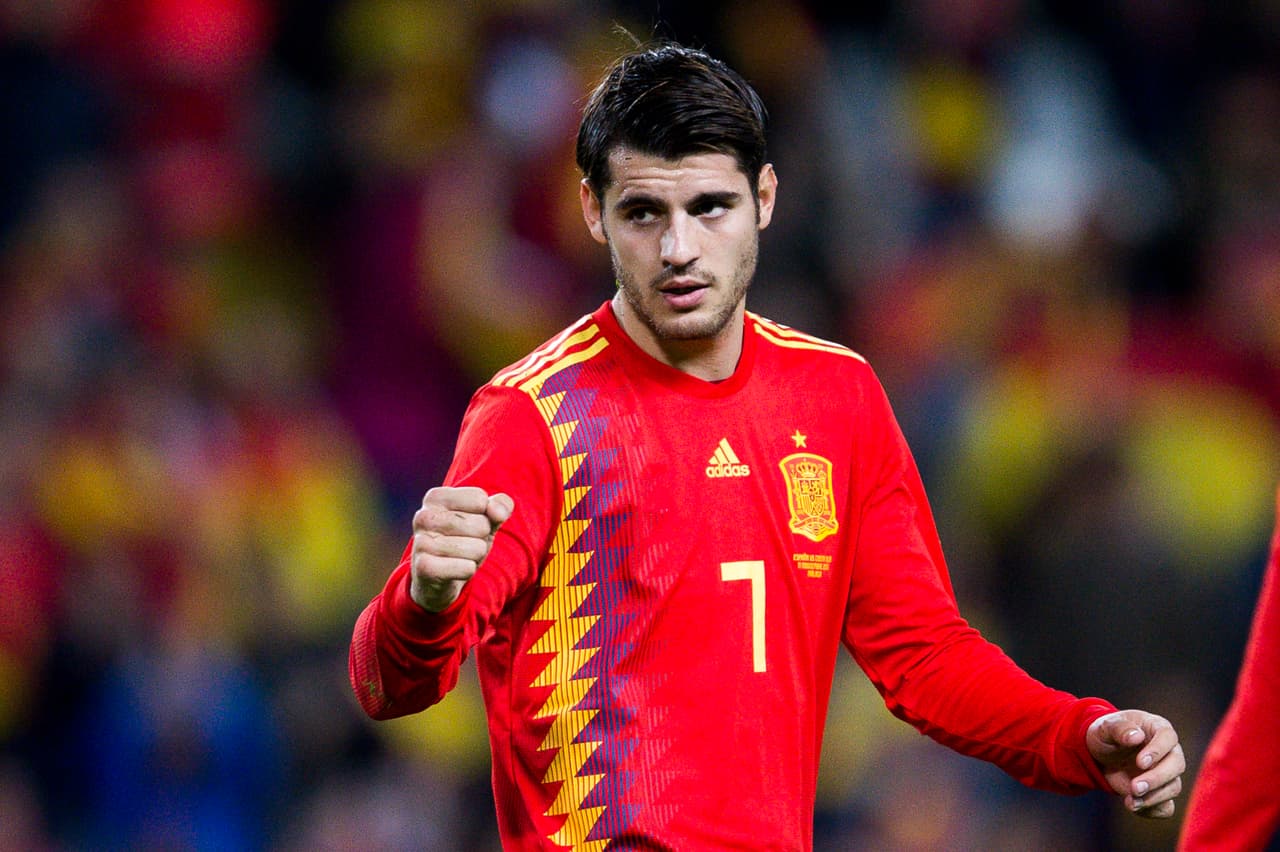 Presidente español resta importancia a polémica sobre la camiseta de la selección