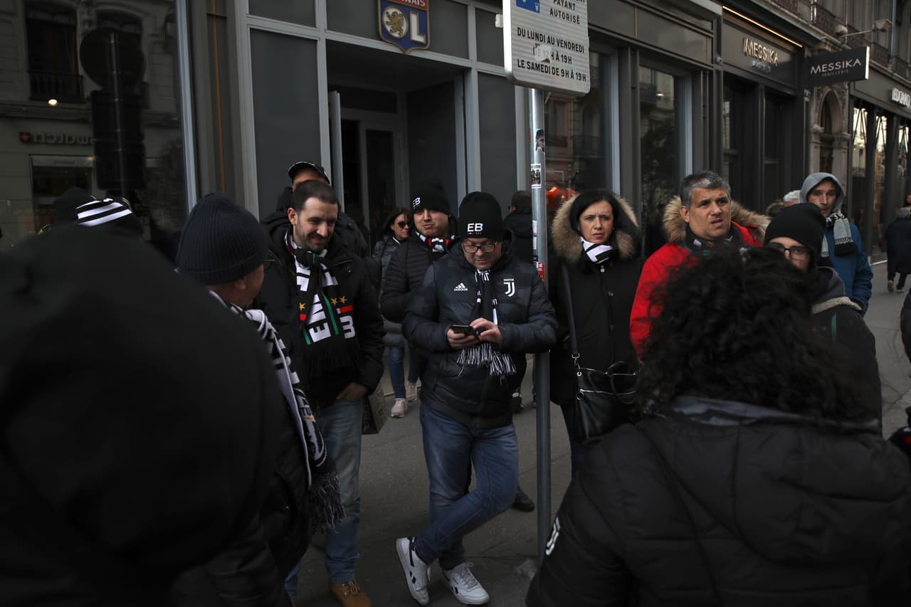Así se vive el color de la Champions League en Lyon.