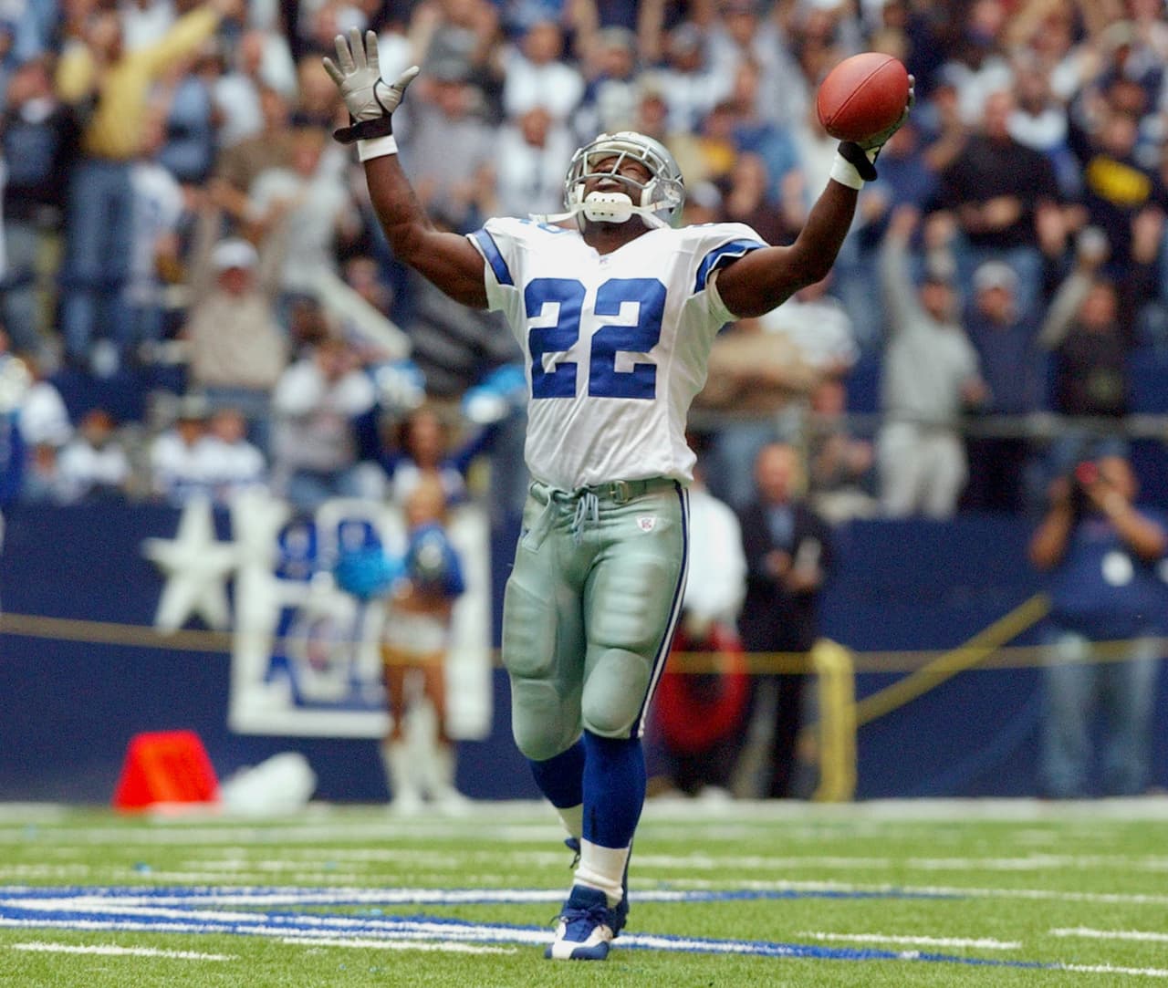 <b>Dallas Cowboys: RB Emmitt Smith</b>. Es el líder corredor de todos los tiempos, ganó tres campeonatos con los Cowboys. Es, además, el segundo lugar histórico en touchdowns de la NFL. Razones de peso.