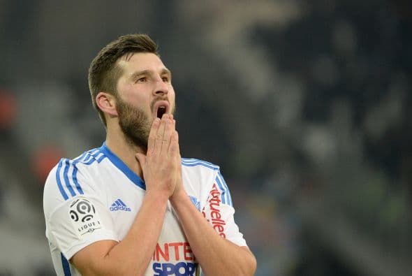 Ahí apareció Marcelo Bielsa, el DT argentino que logró la medalla de oro para Argentina y también el peor Mundial de su historia.