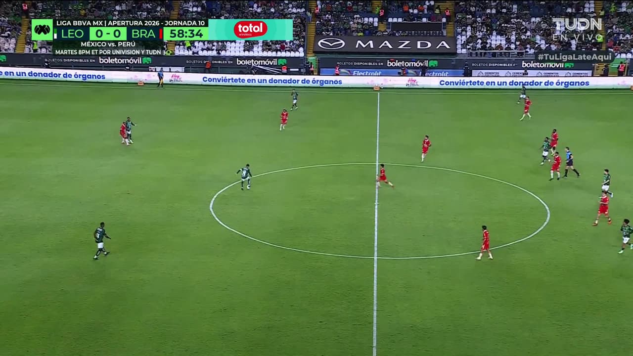 ¡TIRO ATAJADO! disparo por Jesús Lara.