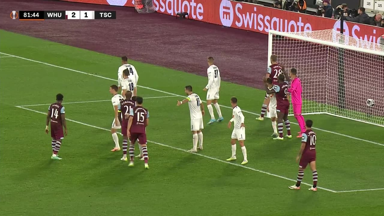 ¡GOL!  anota para West Ham United. Tomás Soucek