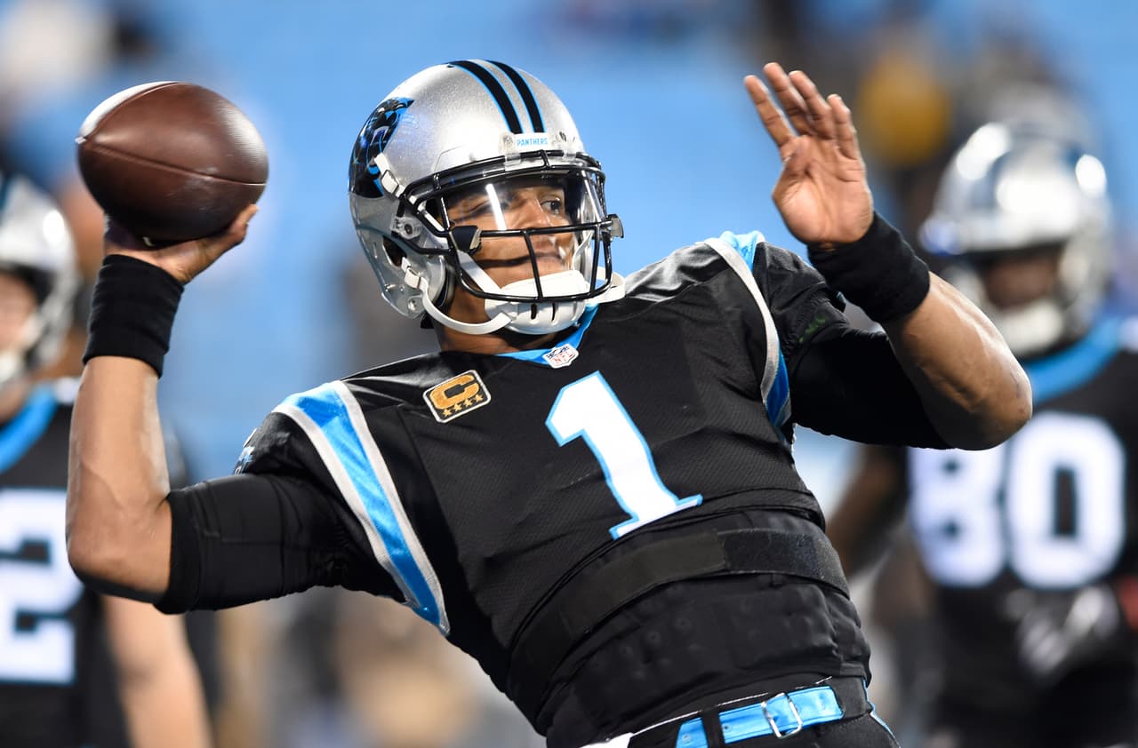 Luego de ser interceptado, Cam Newton está 0 de 5 en intentos de pase en la zona de anotación en los pasados tres juegos.