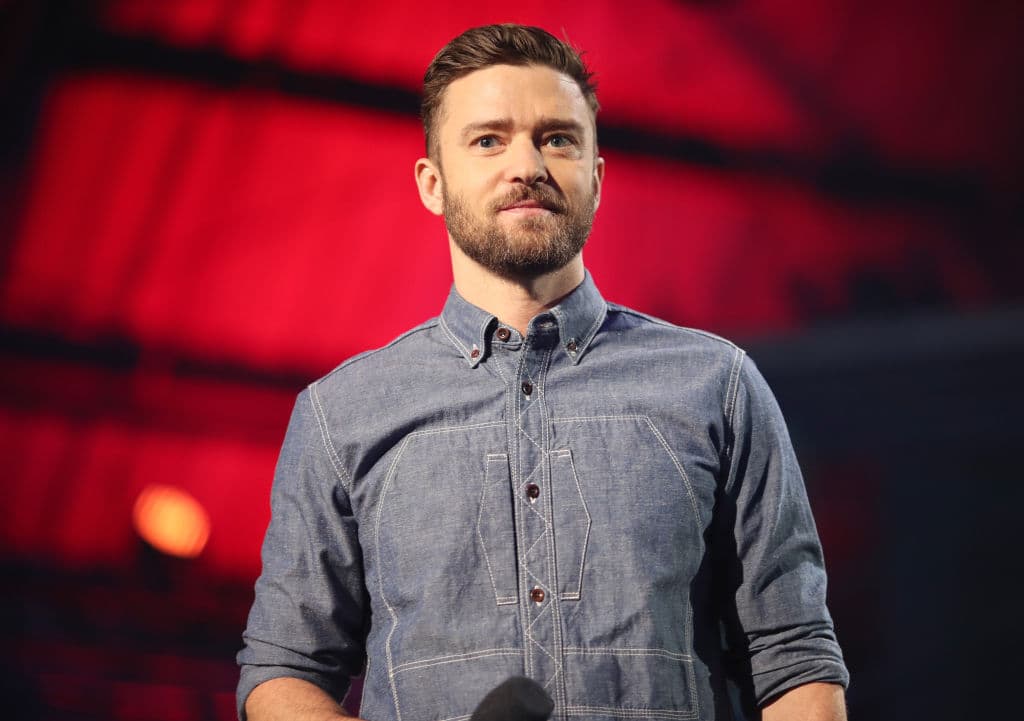 En el 2000 creó su propia fundación llamada ‘Justin Timberlake Foundation’, dedicada a recaudar fondos y promover programas musicales en escuelas públicas.