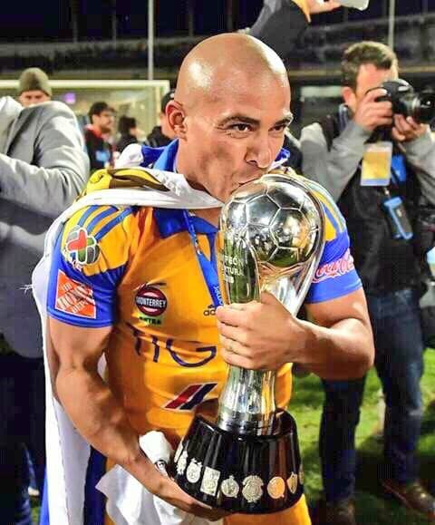 Egidio Arévalo se reportó con Atlas