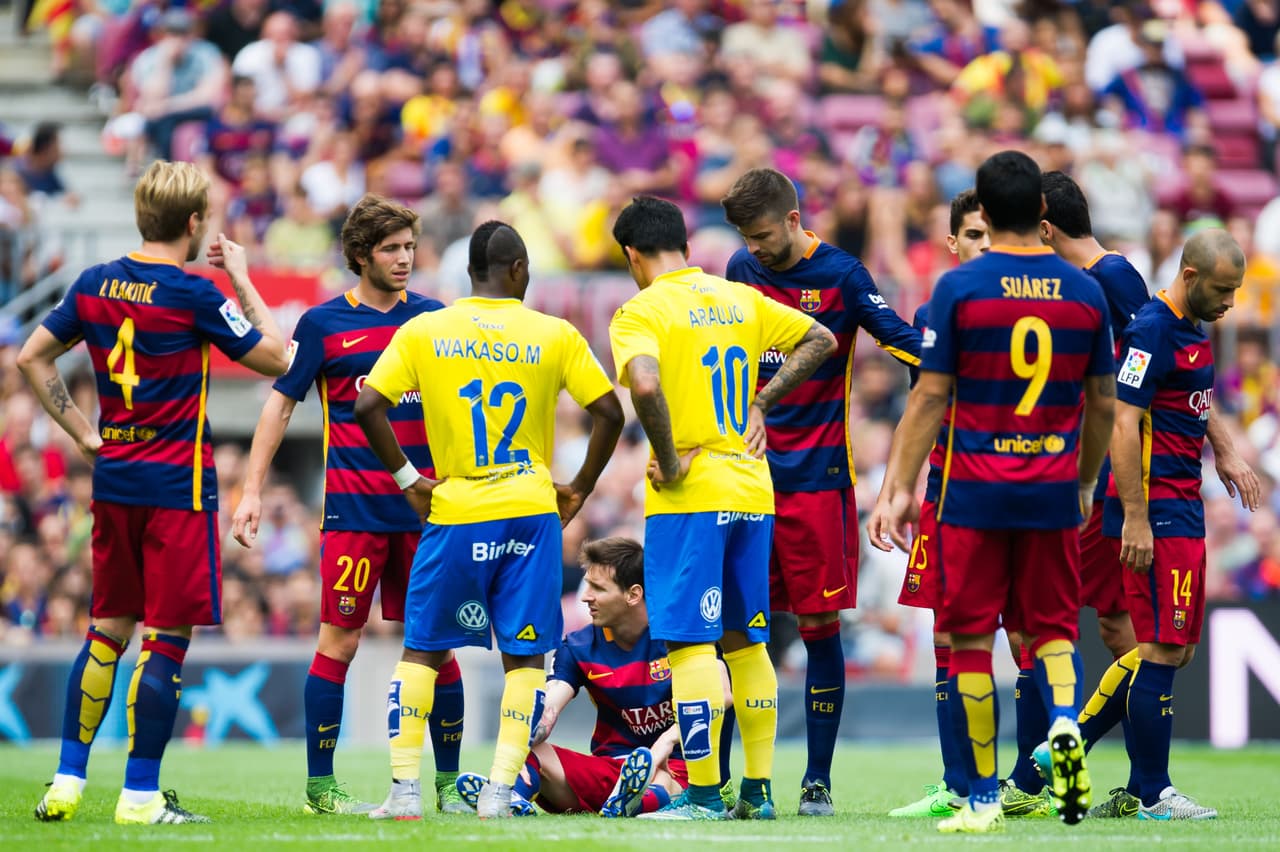 Los jugadores azulgranas se notaban preocupados por la lesión de su máxima figura.