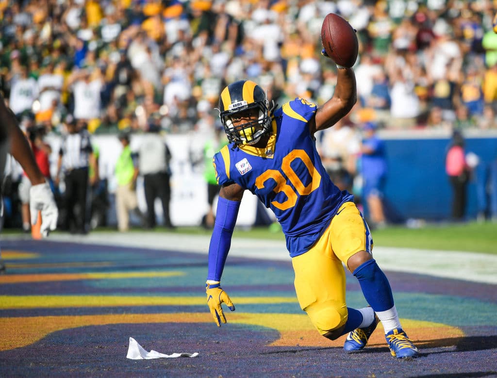 Estas son algunas interesantes ilustraciones que compartieron algunas franquicias del deporte estadounidense en torno al Día de Los Muertos. Algunas de ellas son inspiradoras. Se las compartimos.