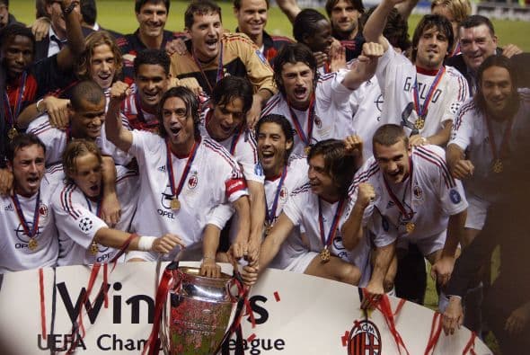 MIlan, otro histórico de este torneo, volvió a probar las mieles del título en el 2003, en una Final netamente italiana, pues vencieron 3-2 a la Juventus en penaltis.