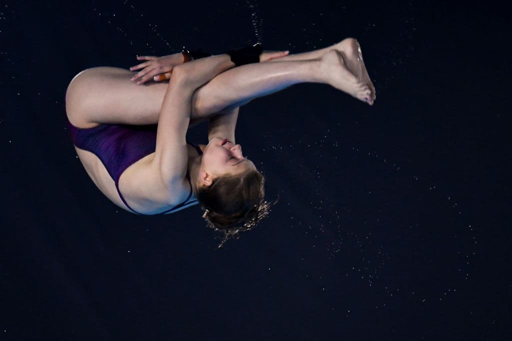La irlandesa Tanya Watson compite en los 10 metros plataforma en el Centro Acuático de Buenos Aires.