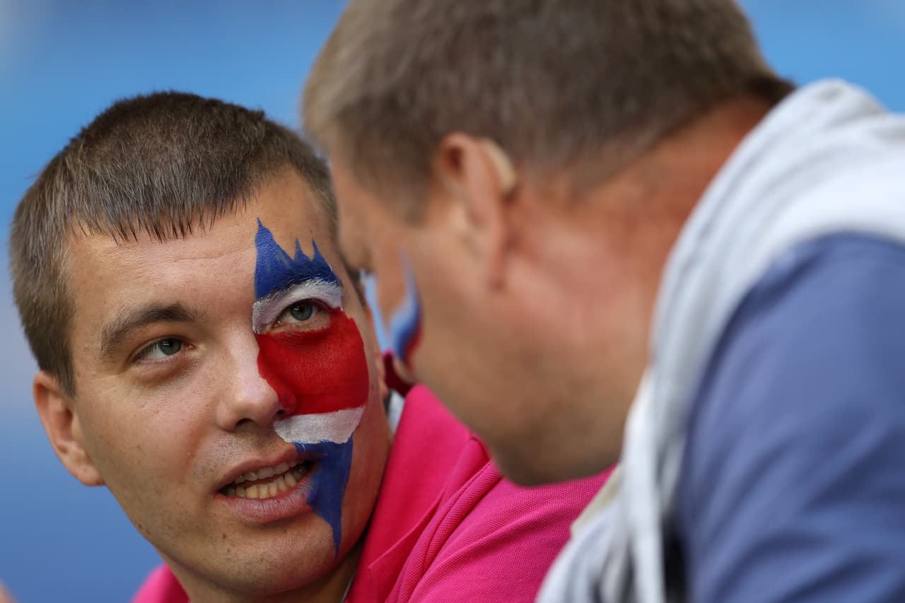 Los seguidores de Costa Rica y de Serbia encendieron con su alegría desde afuera de las canchas el arranque del grupo E del Mundial de Rusia 2018 en Samara, donde empieza la competencia.