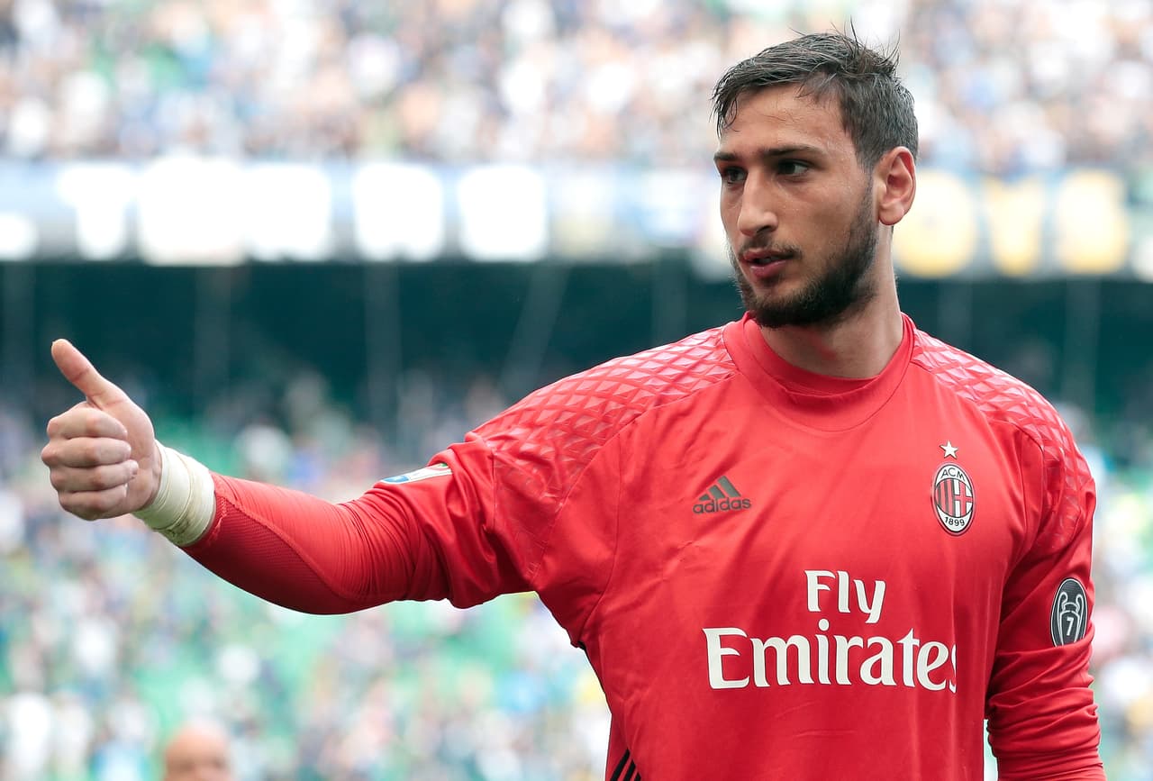La carrera de Donnarumma siguió en alza hasta el final de esta temporada, conquistando también la Coppa Italia ante la Juventus.