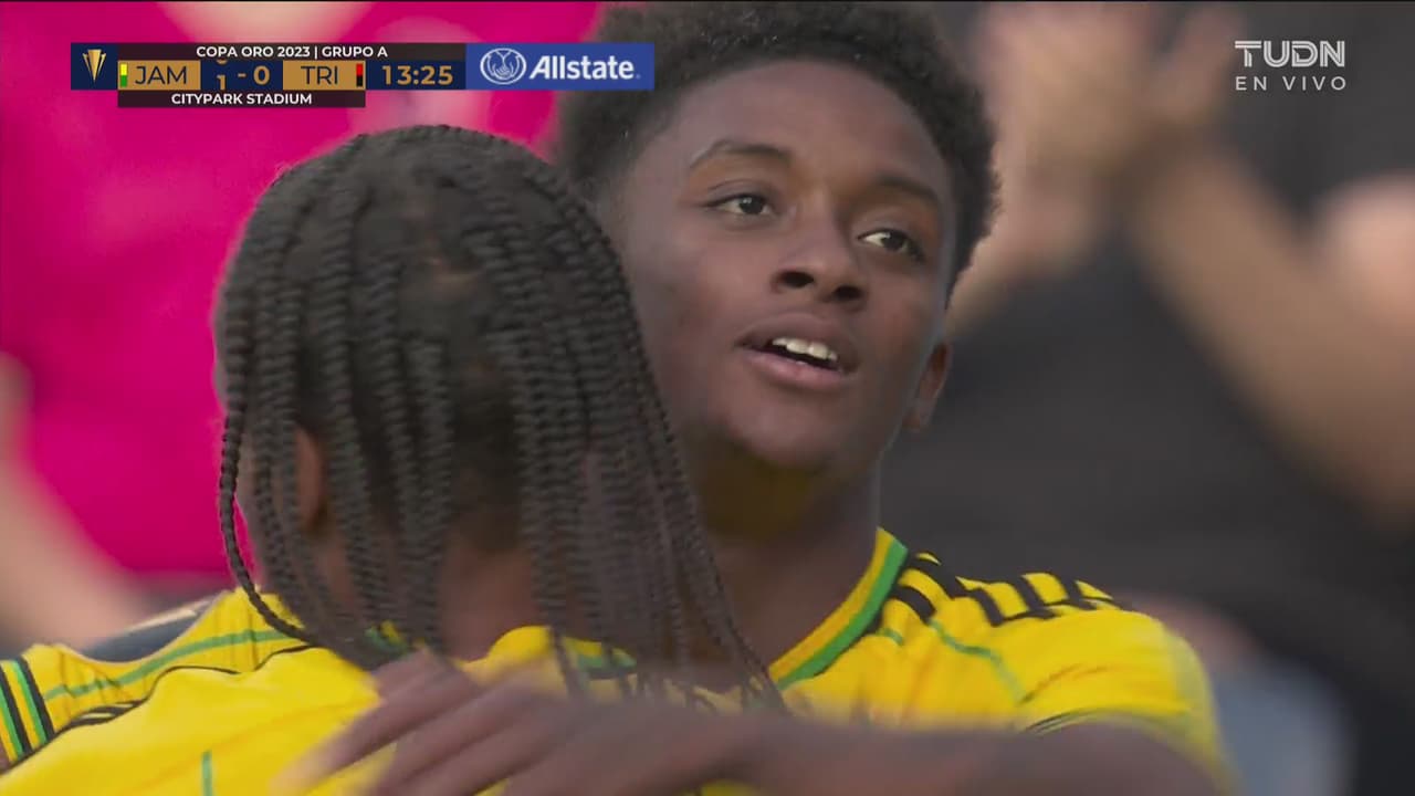 ¡Gray define de ‘crack’ y abre el marcador de Jamaica