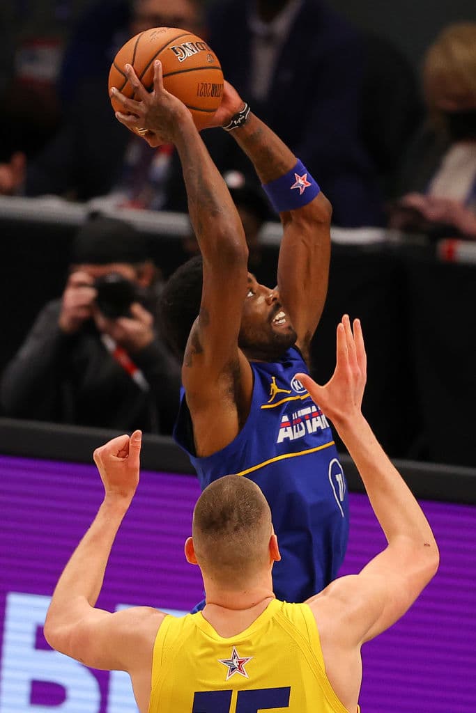 Giannis Antetokounmpo y Damien Lillard llevan al Team LeBron de la mano para vencer 170-150 a los del Team Durant.