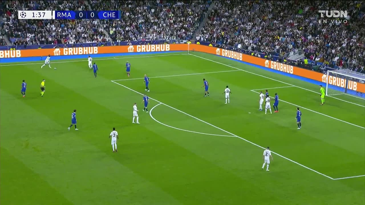 ¡TIRO ATAJADO! disparo por João Félix.