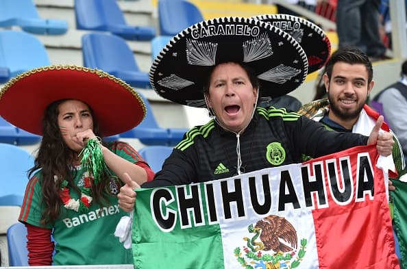 México vs Ecuador ambiente