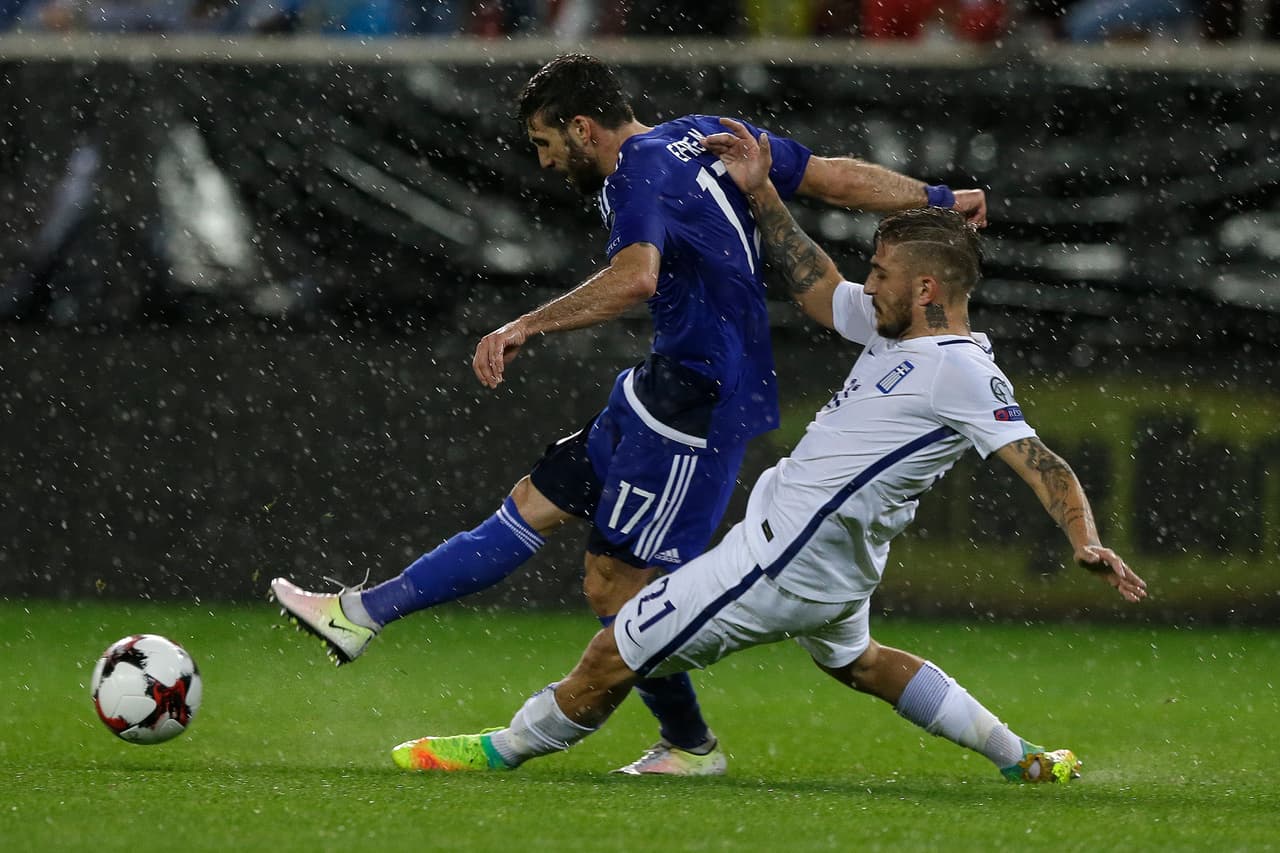 Chipre visitó a Grecia por el grupo H y buscaba robarle puntos a un equipo que quiere repetir participación mundialistas. Los helenos se impusieron 2-0 y con eso llegaron a seis puntos, solo superados por goles por el líder Bélgica.