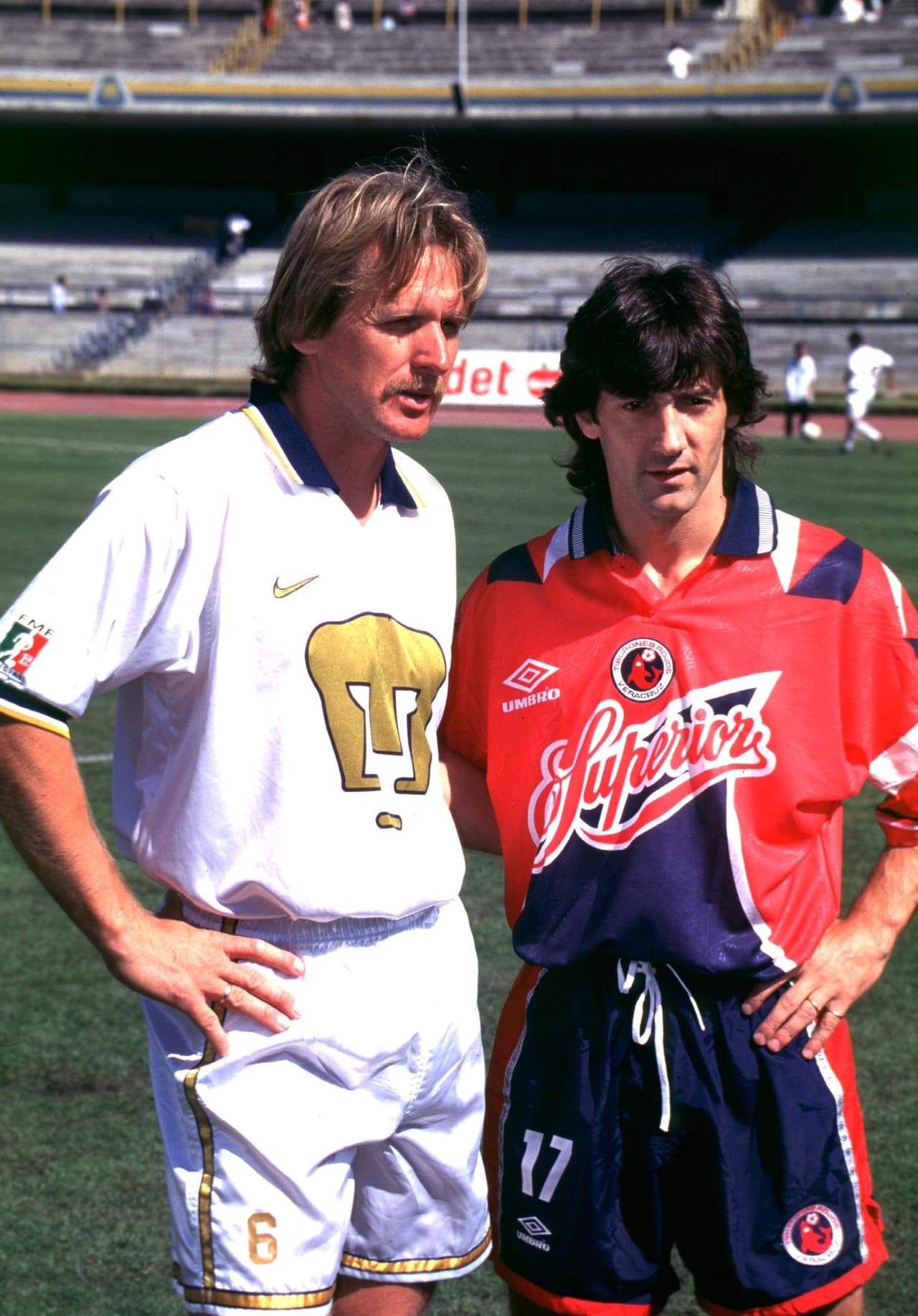 Schuster y Bakero jugaron para Pumas y Veracruz en el Verano 1997. Ninguno de los dos dejó huella en la Liga MX.