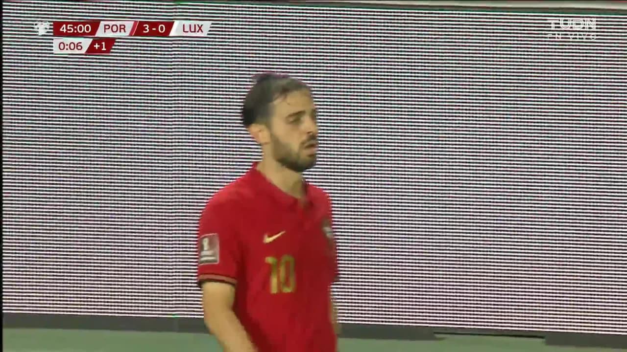 ¡TIRO ATAJADO! disparo por Bernardo Silva.