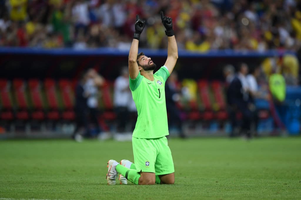 <b>5. Alisson: </b>el brasileño, ahora del Liverpool, es el arquero más caro de la historia y sus actuaciones con Roma lo catapultaron a ser titular con Brasil gracias a que es confiable.