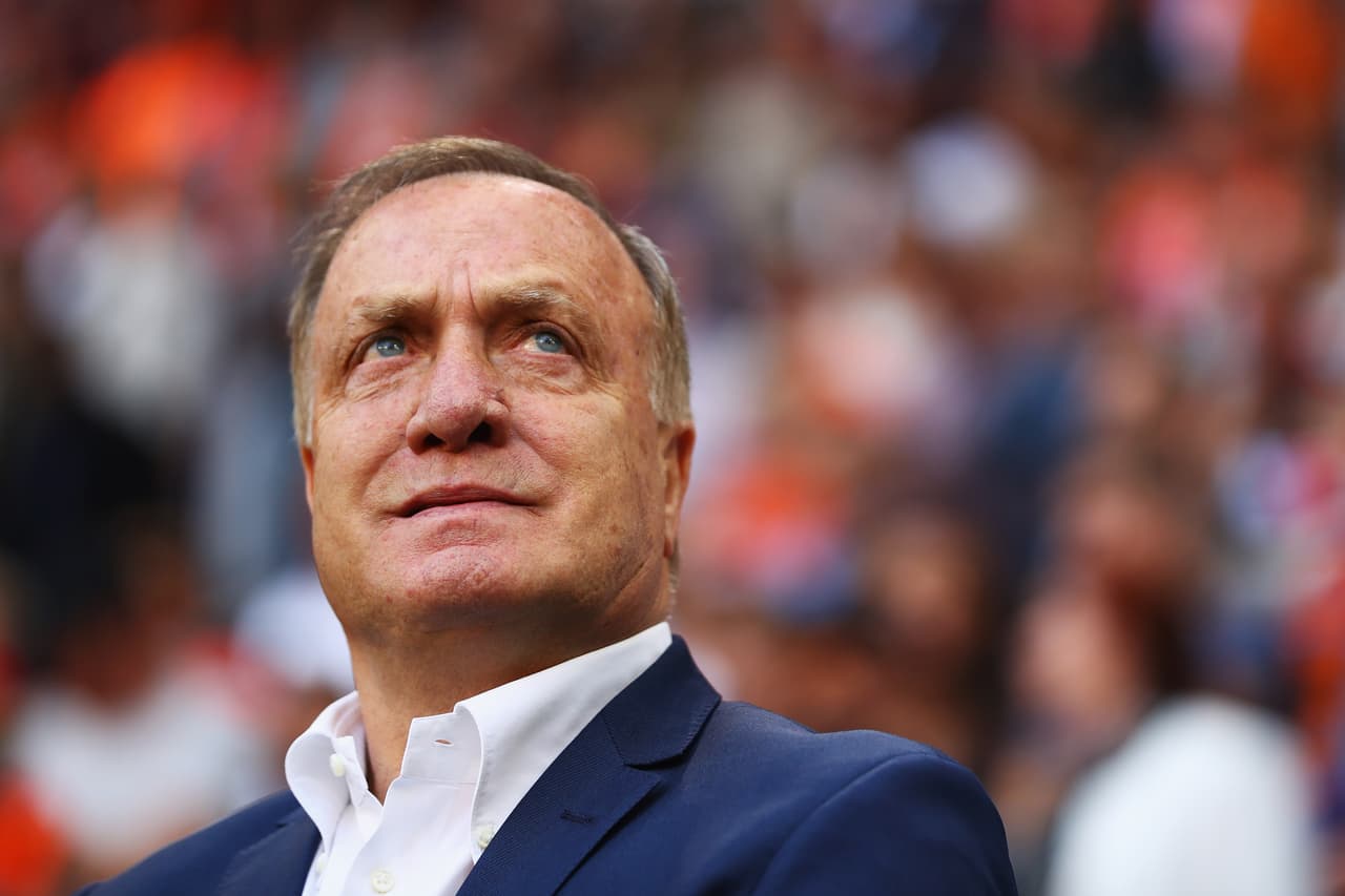 Los de Advocaat tenía la obligación de sumar de a tres ante su público luego de perder en el pasado partido por 3-0 a manos de Francia, líder del grupo A.