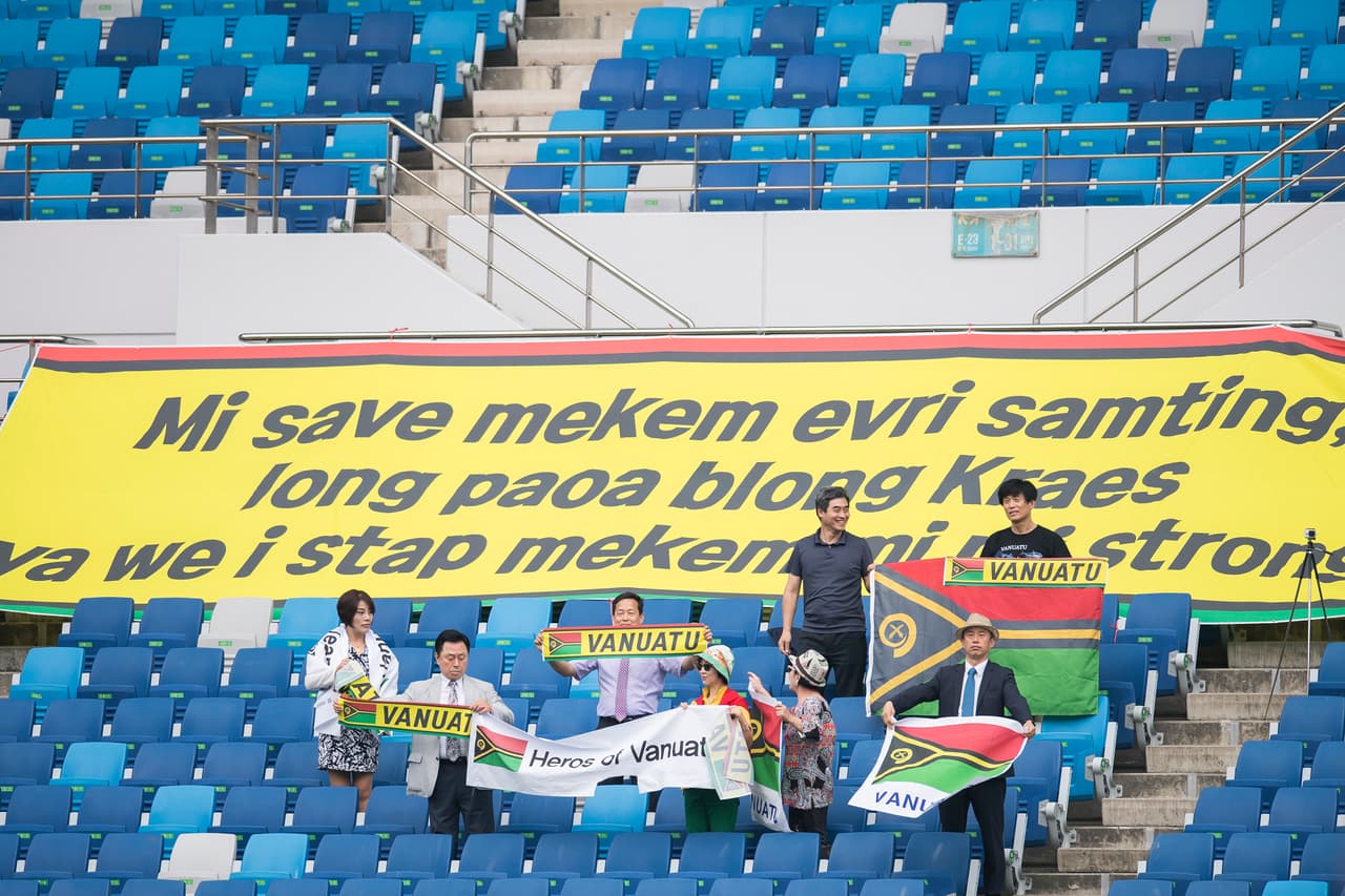 Luego del 3-2 contra México, los fanáticos de Vanuatu llegaron con la confianza de lo que podían hacer sus juveniles.