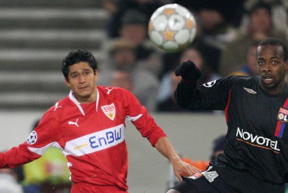 Ricardo Osorio es el otro jugador que tuvo participación con el Stuttgart de la Bundesliga en la Liga de Campeones, el defensor jugó 2 veces con los bávaros el torneo continental.