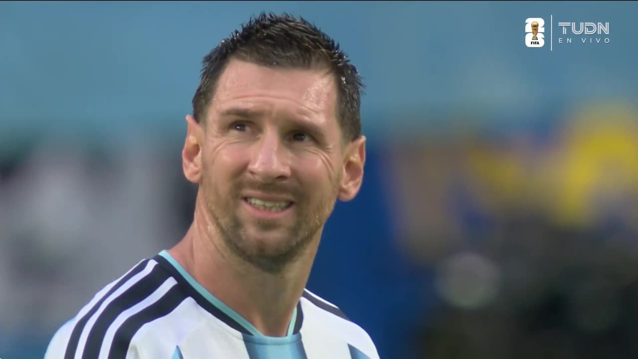 ¡Falla de Messi! El arquero evita el primero de Argentina