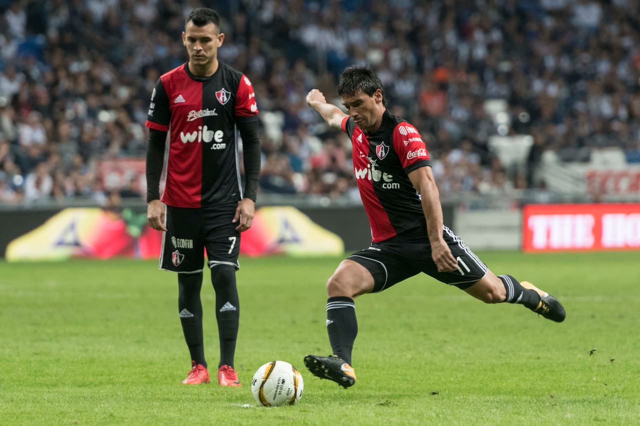 Matías Alustiza es uno de los atacantes que estaría siendo pretendido por Pumas que buscará dejar atrás la pésima campaña que firmó en el Apertura 2017.