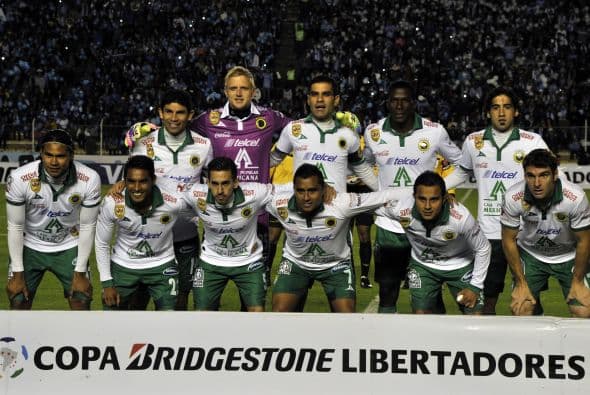León saltó a la cancha de La Paz con Yarbrough en la portería; Márquez, Magallón, Vázquez y Navarro en la defensa; en la media cancha el 'Gullit' Peña y Luis Montes, acompañados por Arizala y Hernández, y en la delantera Britos en mancuerna con Boselli.