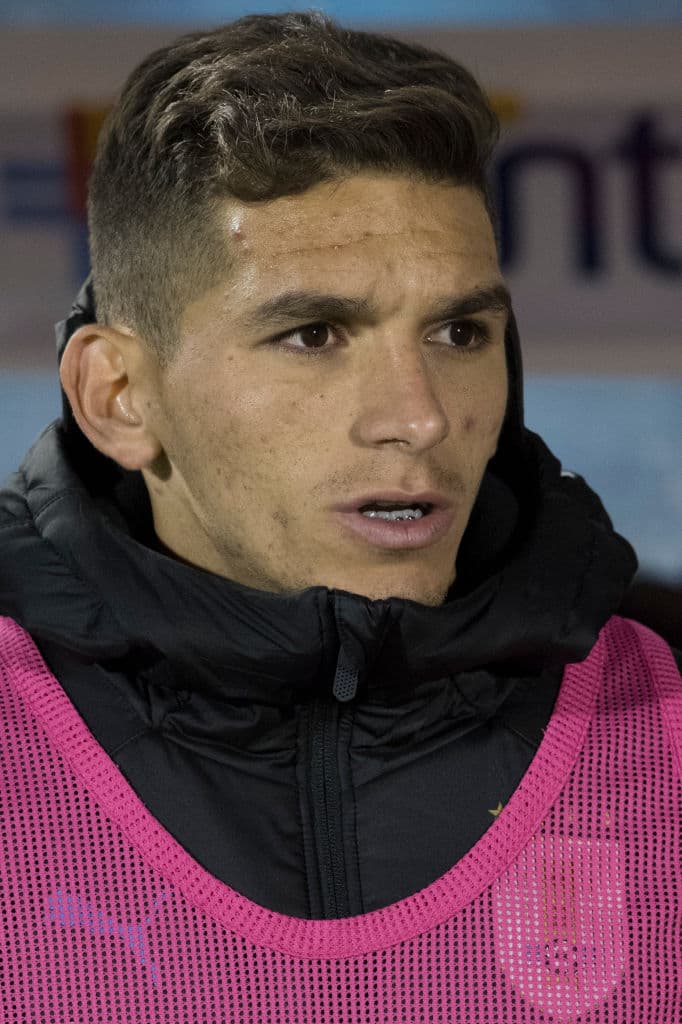 El uruguayo Lucas Torreira sigue siendo protagonista de rumores en este mercado. Ahroa se dice que saldrá de la Sampdoria para jugar en el Arsenal.