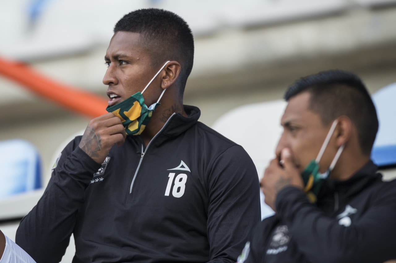 En el torneo solo disputó dos partidos, frente a Uruguay y frente a Argentina.