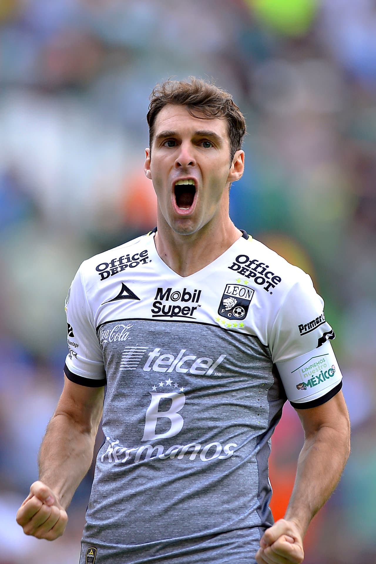 Mauro Boselli $11.6: El cuarto delantero de nuestra lista. El goleador de León marcó 6 goles el torneo pasado y es una buena opción para reforzar la delantera de tu equipo.