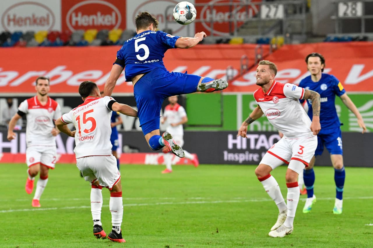 Schalke vuelve a caer en carrusel de partidos de Bundesliga