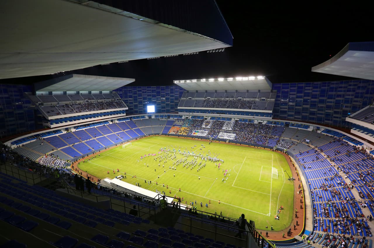 Estadio Cuauhtémoc - fue sede de algunos juegos de fútbol y actualmente es la casa del Puebla.
