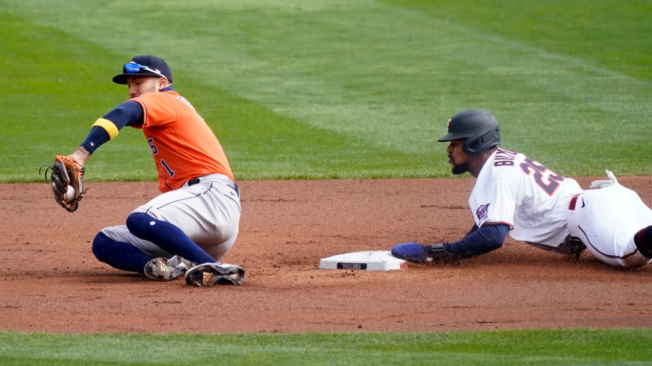 Los Houston Astros mustran que siguen siendo poderosos y vencen 4-1 a los Twins en el arranque de los juegos de comdín.