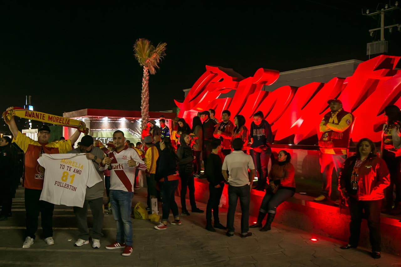 El colorido de la afición en la Jornada 7