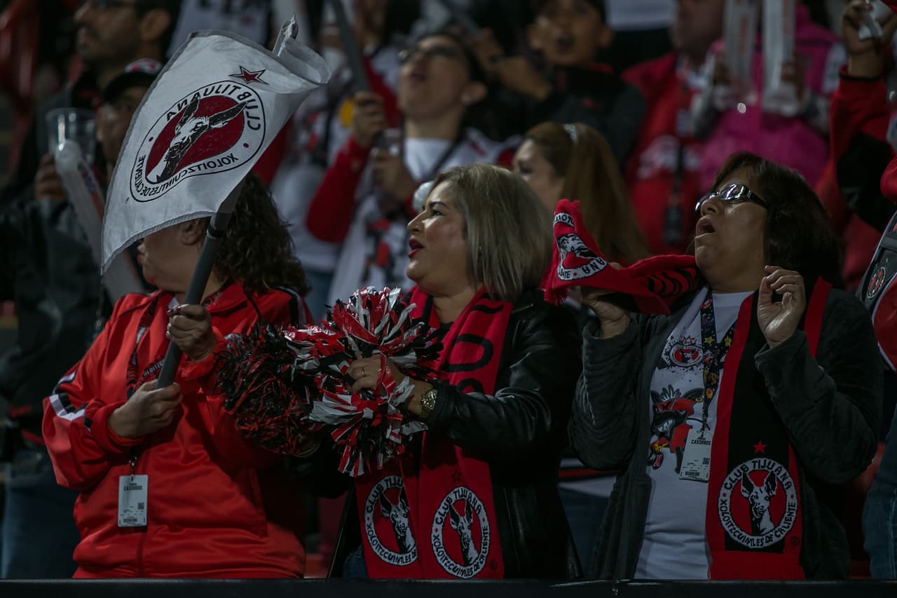 El colorido de la afición en la Jornada 7