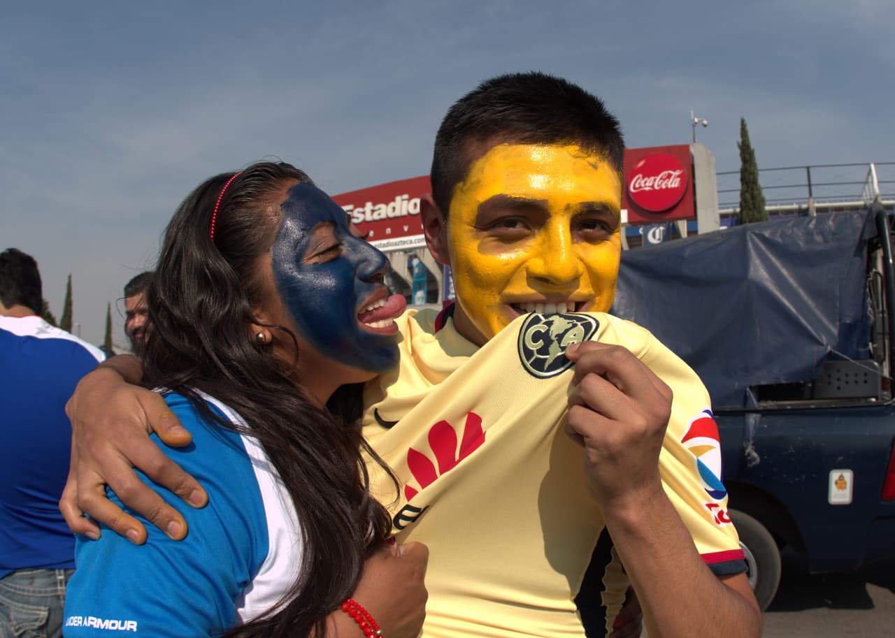 El colorido de la afición en la Jornada 7