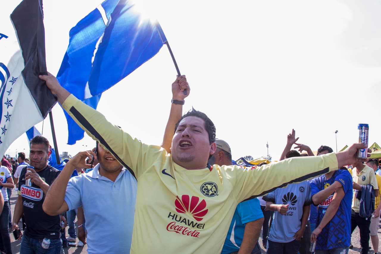 El colorido de la afición en la Jornada 7