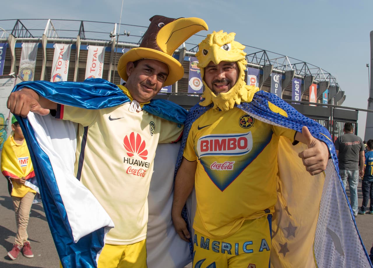 El colorido de la afición en la Jornada 7