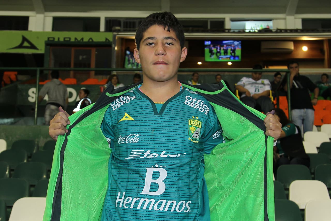 El colorido de la afición en la Jornada 7