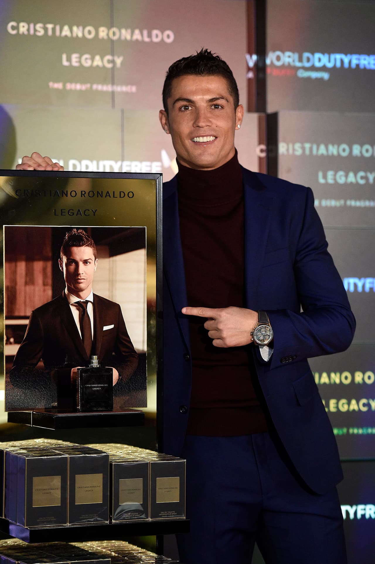Cristiano Ronaldo presentó su fragancia 'Legacy' en Madrid.
