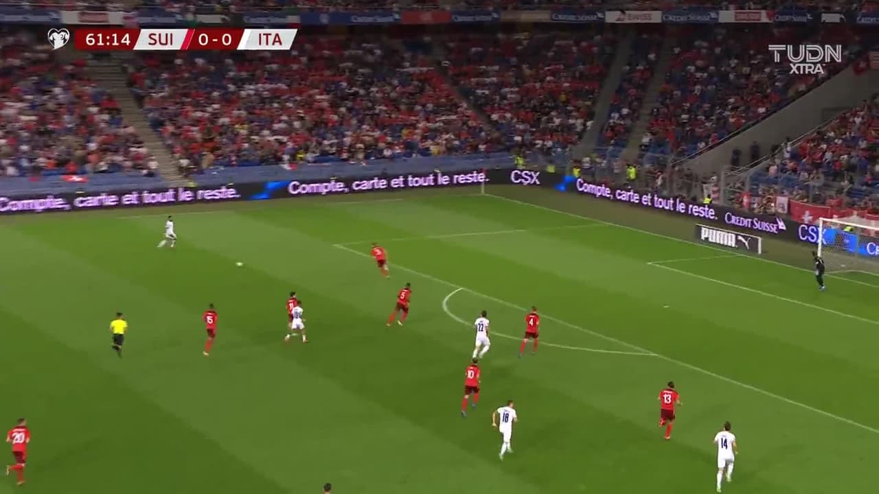 ¡TIRO ATAJADO! disparo por Emerson.