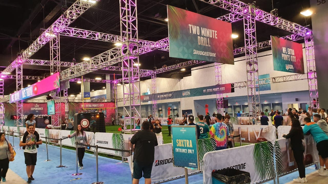 Falta menos de una semana para vivir la pasión del Super Bowl LIV entre Chiefs y 49ers pero la afición ya disfruta al máximo de la NFL Experience.