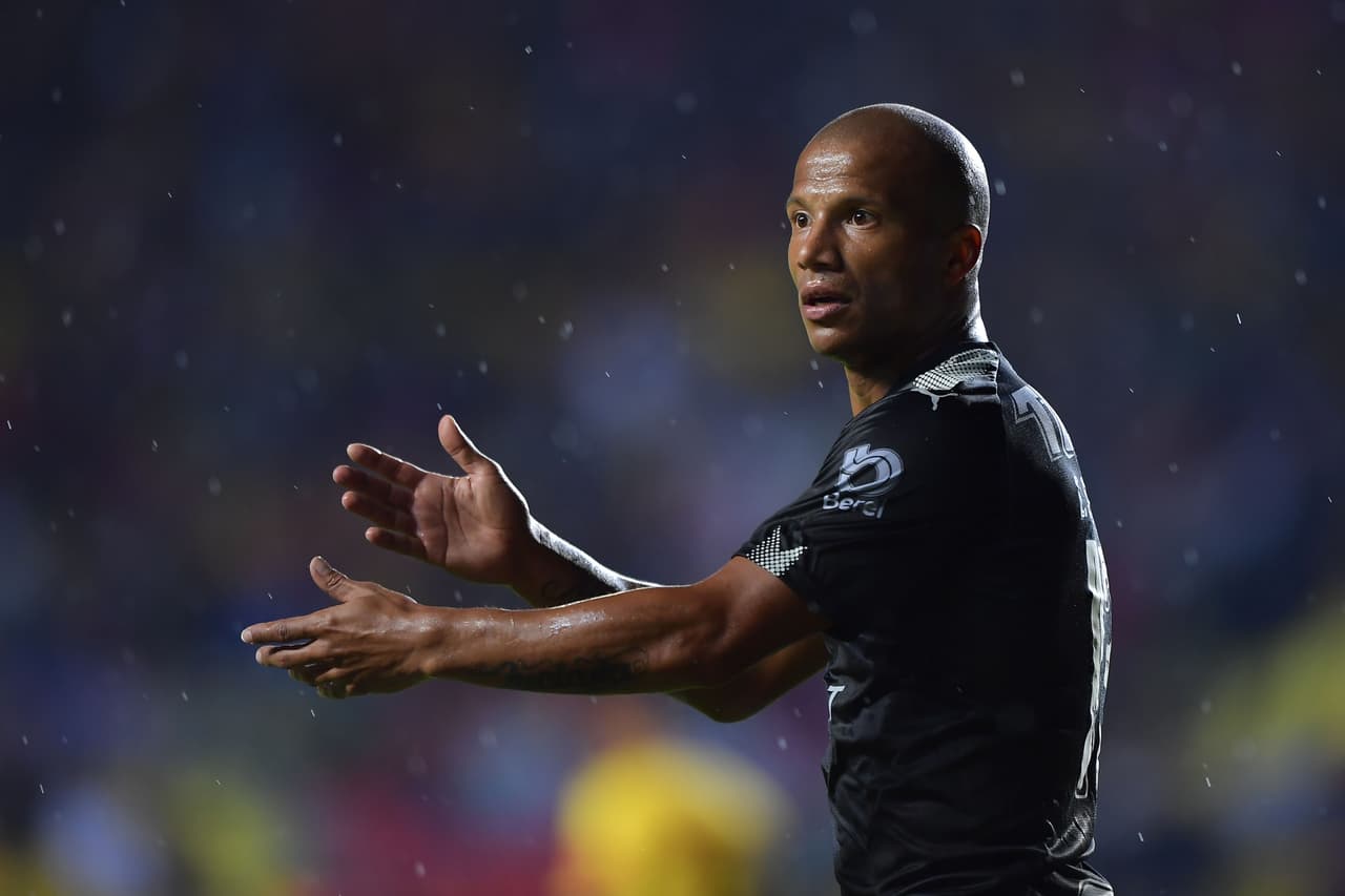 Carlos Sánchez $8.5: Cerramos este Top 20 con el mediocampista del Monterrey. Carlos Sanchéz logró 6 asistencias el torneo pasado y sin duda mantendrá su rendimiento en el Apertura 2017.