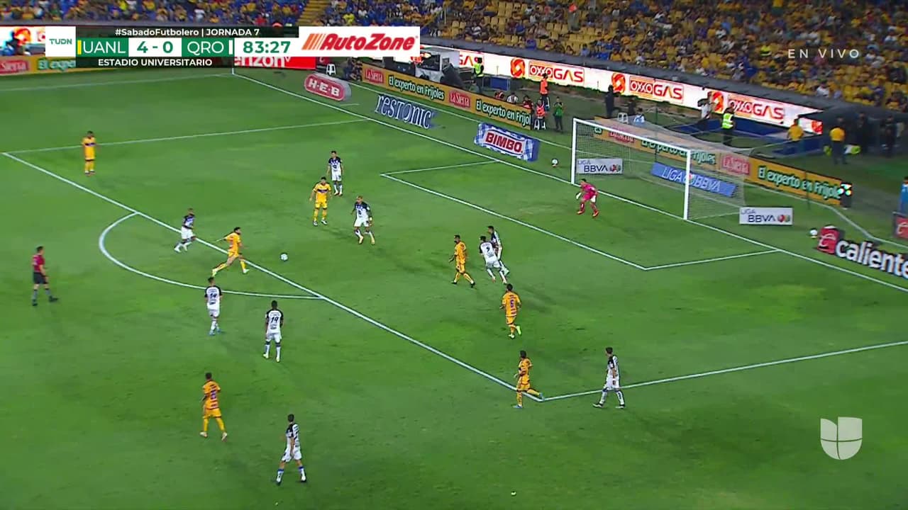 ¡TIRO ATAJADO! disparo por André-Pierre Gignac.